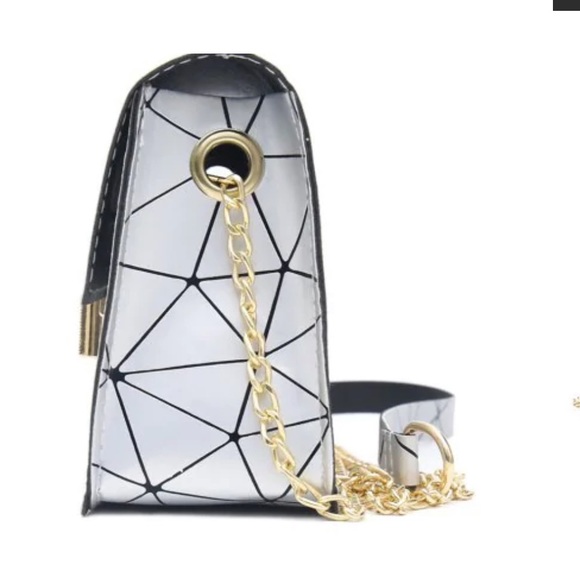 Cute small purse!! Silver and gold chain love it - Picture 3 of 3